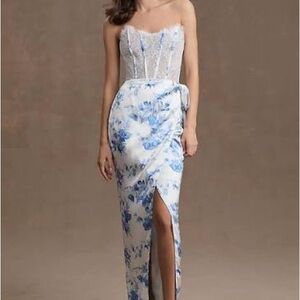 V. Chapman White and Blue Strapless Lace Corset Floral Gown